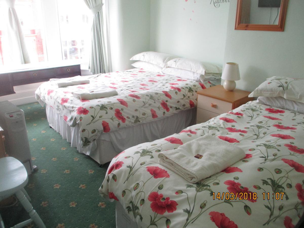 Rivers Vale Hotel Blackpool Bagian luar foto