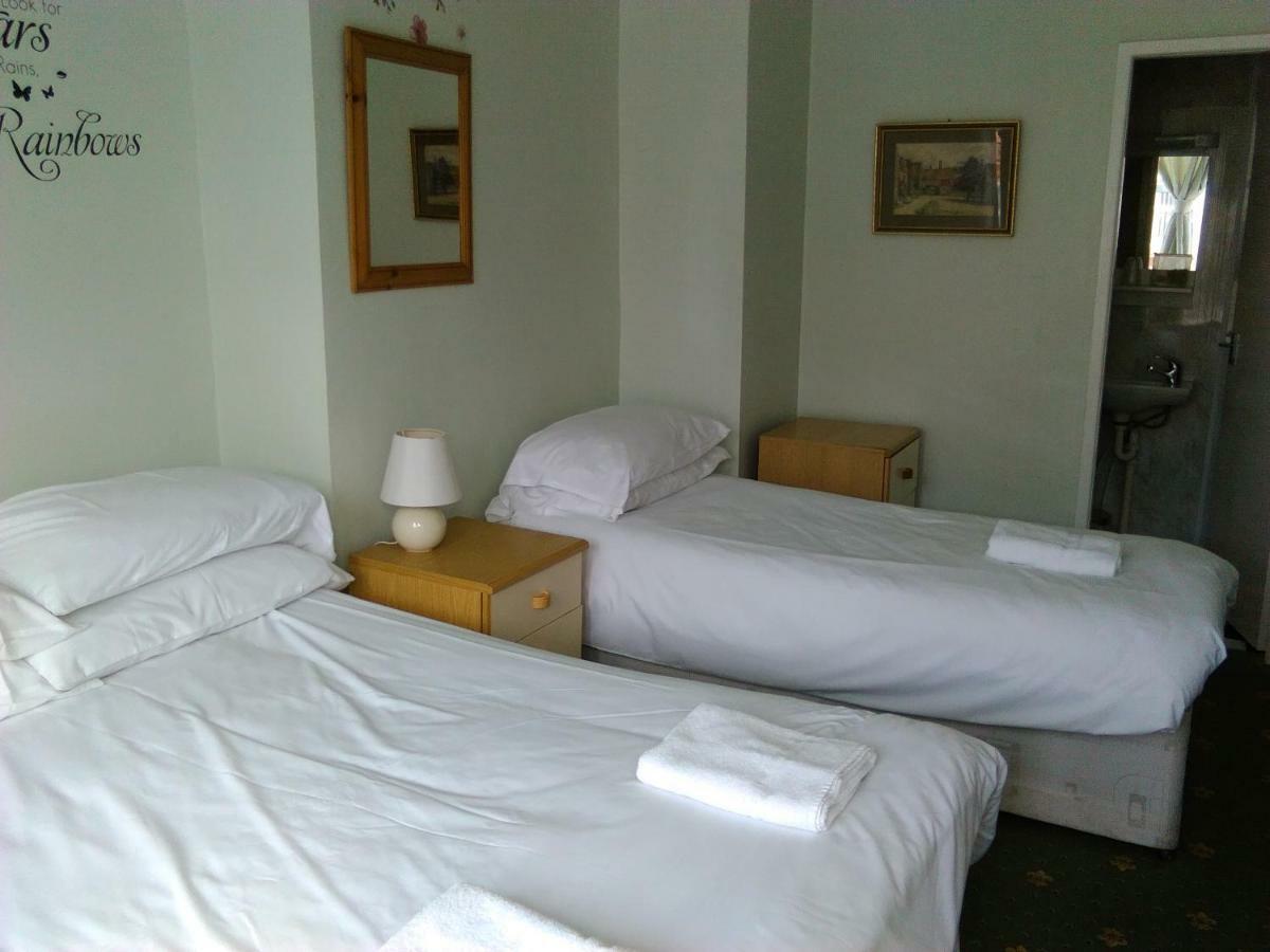 Rivers Vale Hotel Blackpool Bagian luar foto